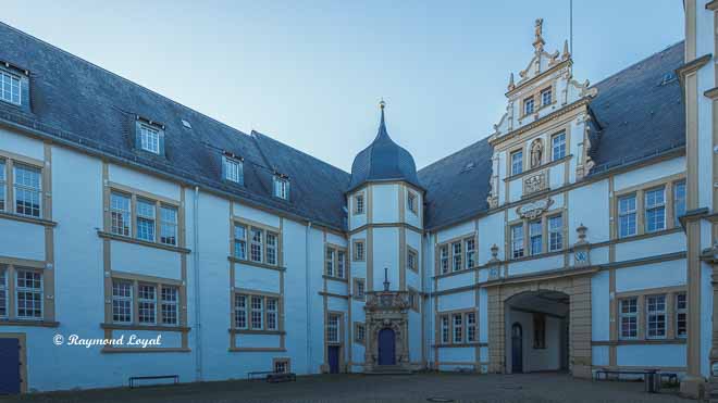 neuhaus castle house fuerstenberg