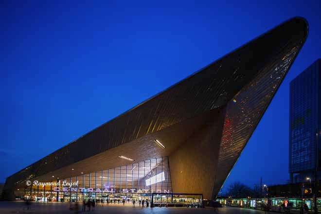 bahnhof rotterdam centraal station gebaeude