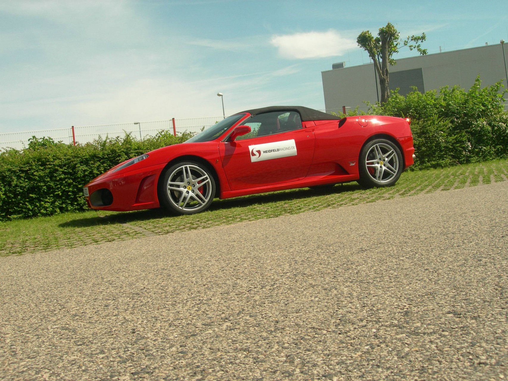 √ SPORTWAGEN MIETEN BERLIN √ Preise und Anbieter vergleichen! - Formel 1 Rennwagen selber fahren ...