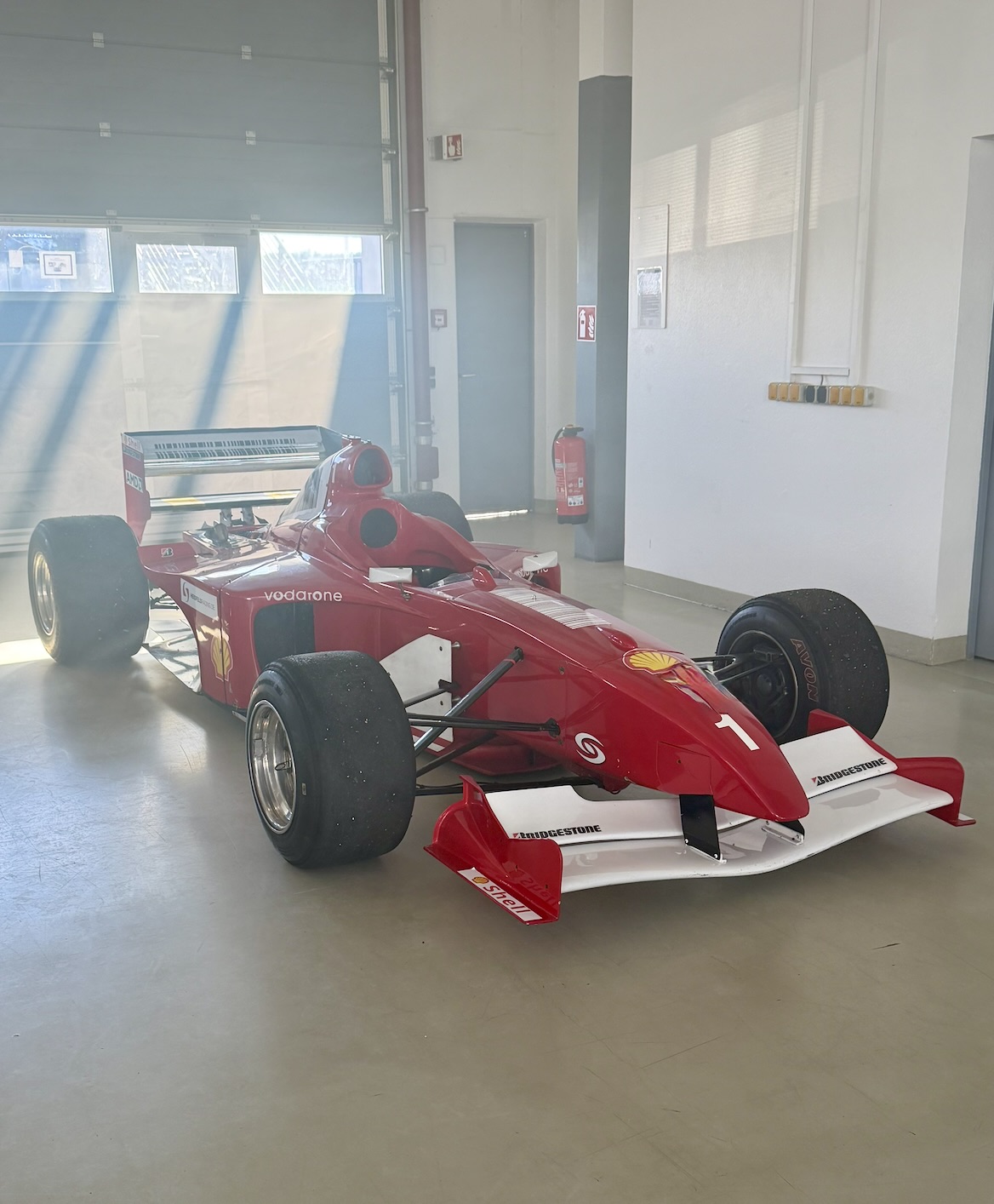 Formel 1 Cars Autos für Filmaufnahmen & Fotoshooting mieten