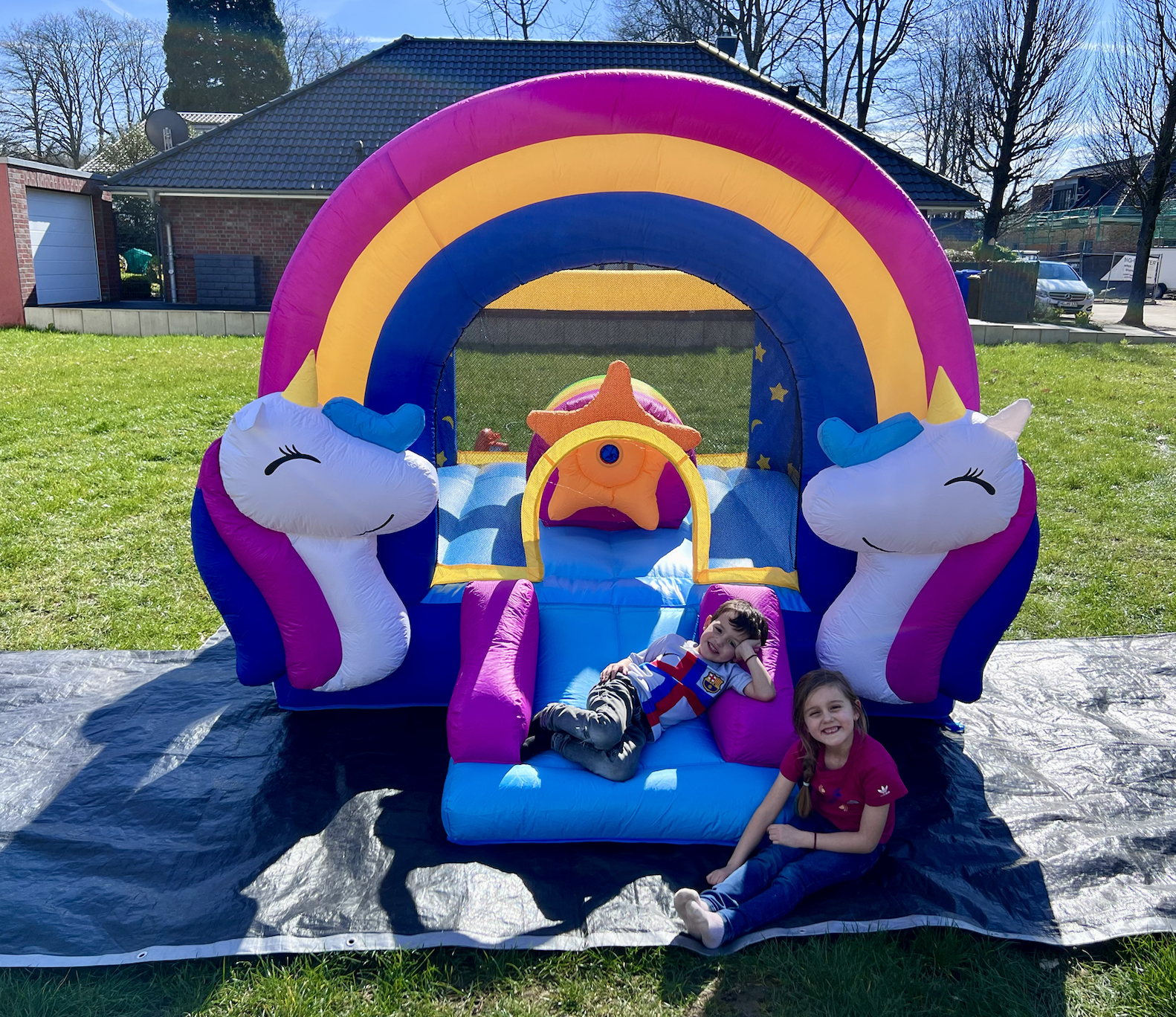 Hüpfburg Einhorn mieten 