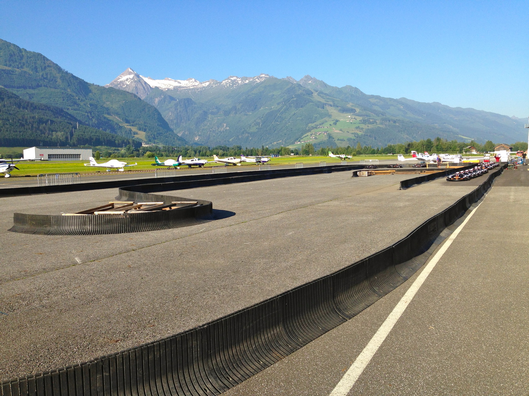 Mobile Rennstrecke Kartbahn Schweiz