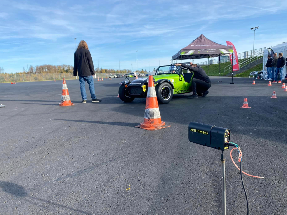 Rennwagen, Sportwagen, Tourenwagen selber fahren auf dem Lausitzring, Nürburgring