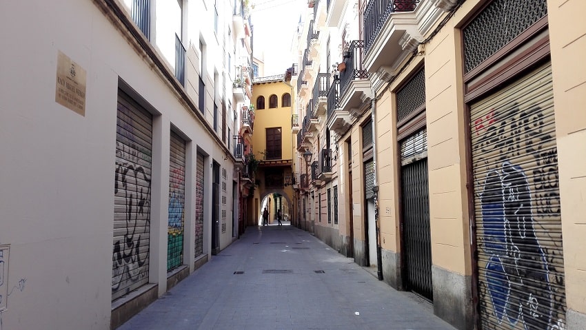 En la calle Portal de la Valldigna se creó la primera imprenta de España y una de las primeras de Europa.