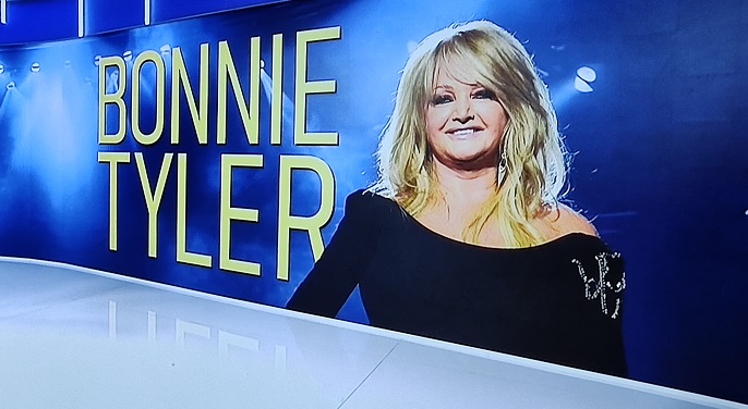 Con el fallecimiento de Bonnie Tyler, se nos ha ido una gran cantante con una voz ronca maravillosa. Con una carrera que abarcó cinco décadas, ganó tres premios Goldene Europa, un premio Echo, y fue nominada a tres Premios Brit y tres Premios Grammy.