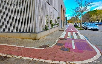 Peligro en Campanar: Los errores de bulto en el carril bici que indigna al barrio