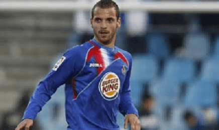 El 29 de julio de 2008 Roberto fue traspasado por el Real Madrid al Getafe C. F. a cambio de 6 millones de euros.