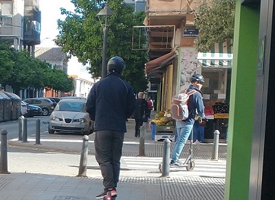 Las aceras son solo para peatones