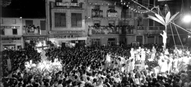 Fiesta tradicional valenciana. Els porrots: Danza guerrera de Silla. 