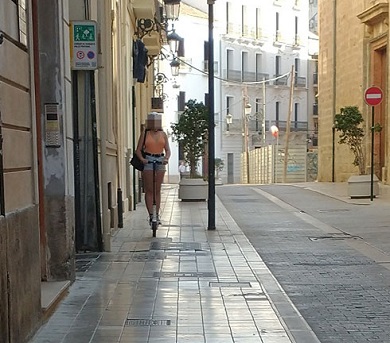 Cuándo la bici o patinete son un problema para la sociedad