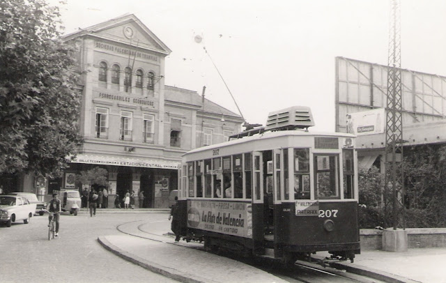 El Trenet de Valencia fue una red de ferrocarriles de vía estrecha que conectaba la ciudad española de Valencia con la mayor parte de las localidades de su área metropolitana e incluso algunas más alejadas. 