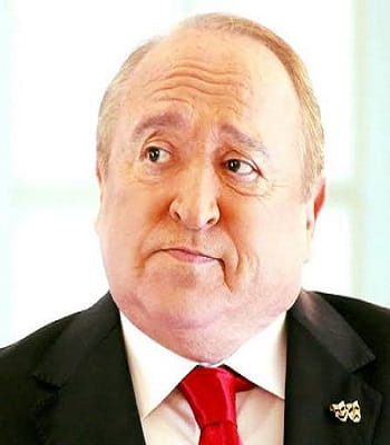 Fernando Esteso ha fallecido recientemente, el pasado domingo 1 de febrero de 2026, a los 80 años de edad.