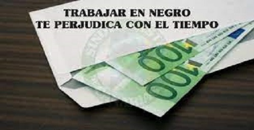 Cobrando la paguita y trabajando en negro
