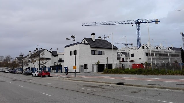 Nueva Promoción "Vera": En enero de 2026, AEDAS Homes lanzó el proyecto Vera, que sumará 156 nuevas viviendas (de 1 a 3 dormitorios) y más de 3.000 m² de zonas comunes al barrio.