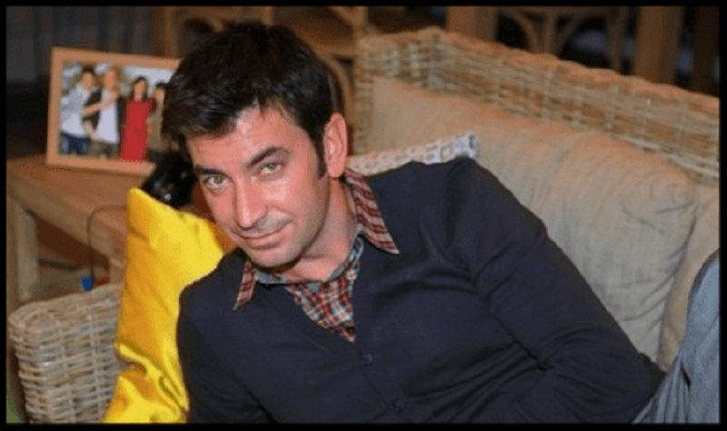 Arturo Valls, actualmente tiene un exitoso programa en televisión; Por otro lado, a sido elegido mejor presentador por "Ahora Caigo" en la 61ª edición de los Premios Ondas 2014.