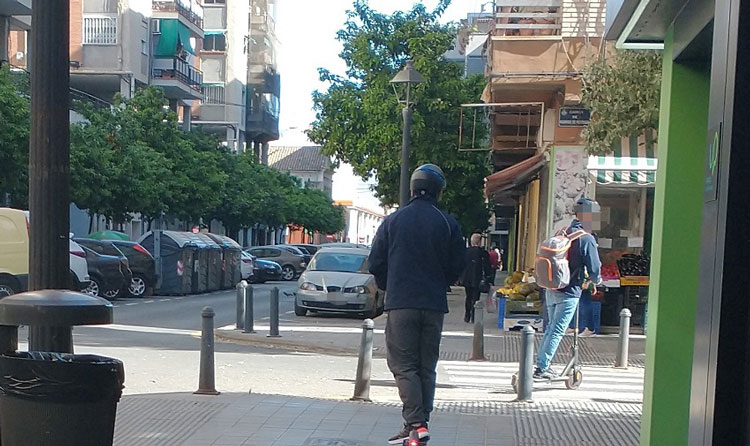 Los accidentes de los   VMP en Valencia, los más habituales son  los atropellos a peatones, las caídas y las colisiones contra otros vehículos.