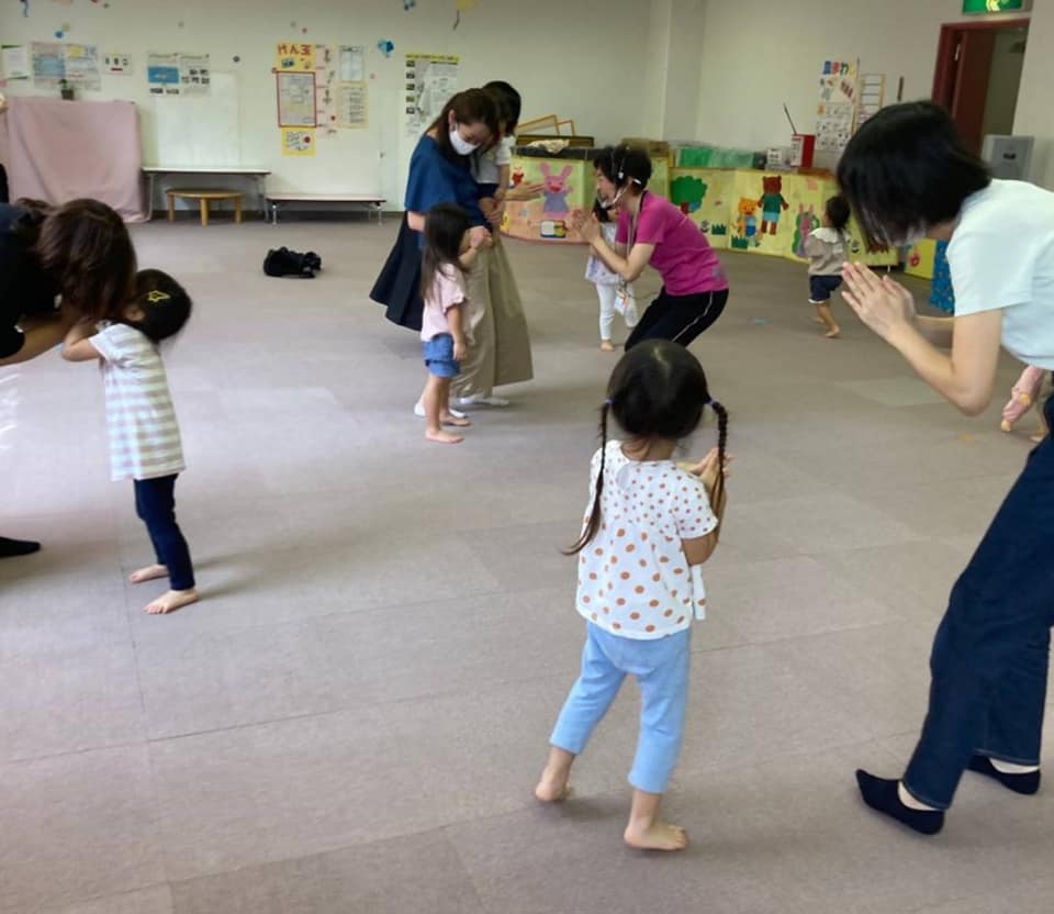滋賀県大津市　堅田児童館で 「親子で楽しむリラグゼーション」 させていただきました