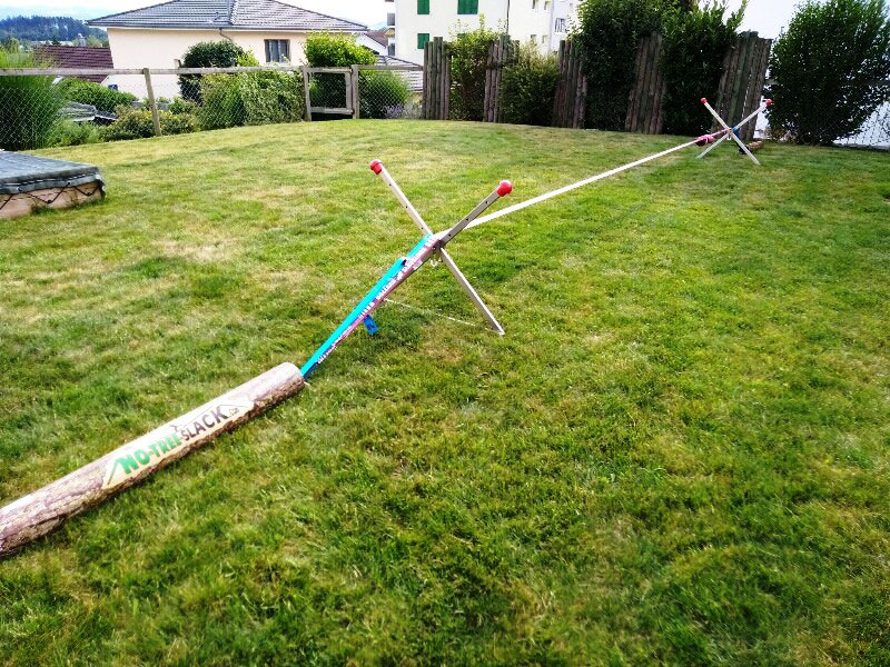 Bewertung 2018-07-02: Wir waren auf der Suche nach einem flexiblen Befestigungssystem für eine Slackline. Das No-Tree-Set macht einen sehr stabilen Eindruck und war in einer guten Stunde aufgebaut. Die langen Erdnägel liessen sich auch in steinigem ...