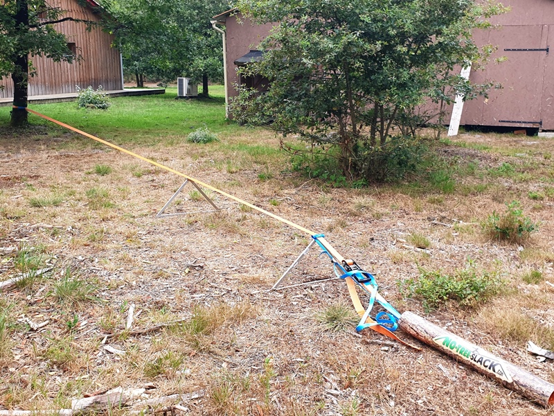Bewertung 2024-10-29: Auf der Suche nach einer haltbaren Befestigung für eine Slackline... ohne Baumbestand sind wir bei notreeslack gelandet und wurden nicht enttäuscht. Kurzerhand haben wir das Set inklusive Vorschlagshammer mit in den Urlaub genommen.