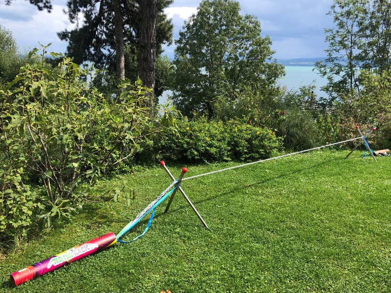 Bewertung 2021-08-21: Produkt ist wie erwartet sehr gut durchdacht auch die Anleitung mit Video ist super. Der Abbau und die Langzeiterfahrung fehlt noch. Sie ist jetzt seit 1.5 Woche permanent im Garten aufgefestellt. Macht einen sehr guten Eindruck 