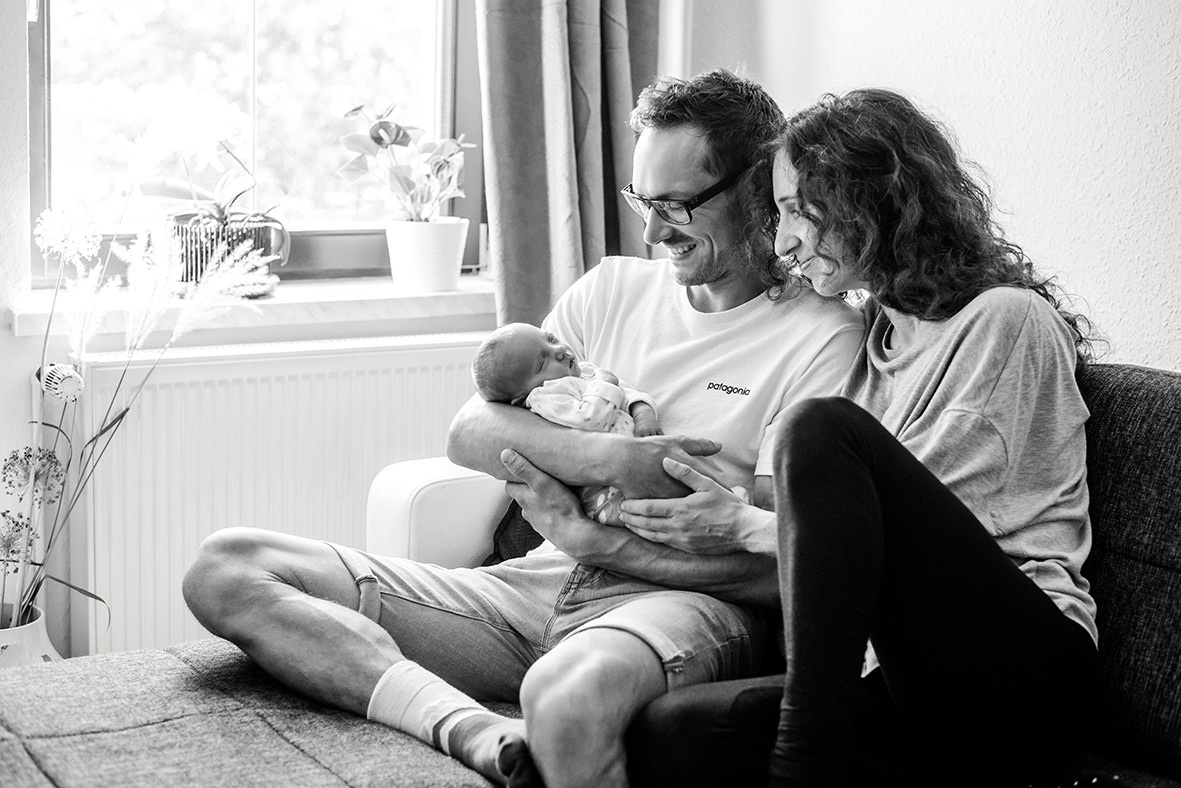 Babyfotograf Leipzig, Neugeborenenfotos rund um Leipzig, Markkleeberg und Borna bei euch zuhause