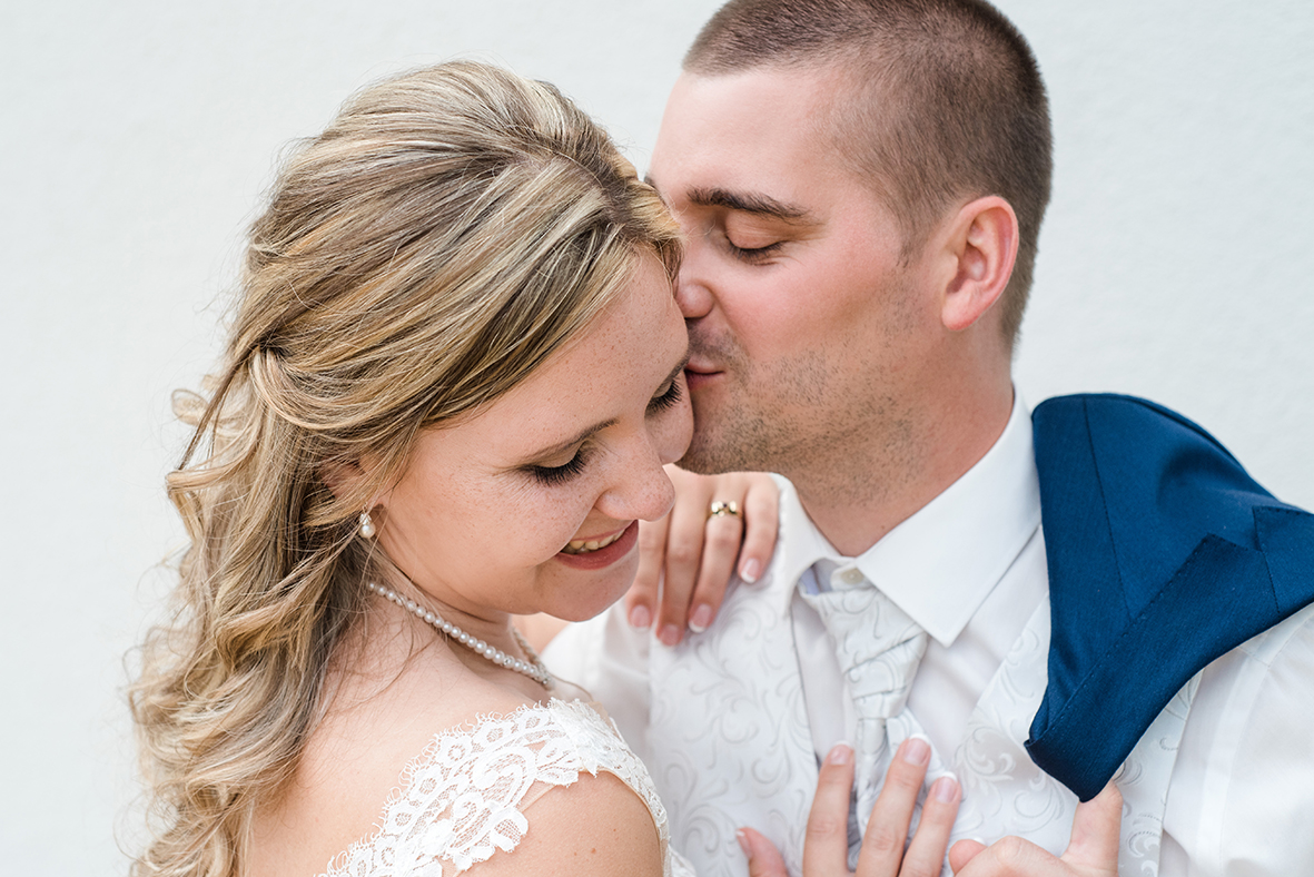 Heiraten in Leipzig im Herrenhaus Möckern mit professionellen Hochzeitsfotograf aus Leipzig