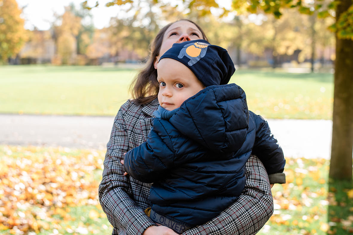 Herbst Familienshooting in Leipzig und Umgebung, Familienfotos zu Weihnachten verschenken, Familien Fotoshooting in Leipzig, Markkleeberg, Borna, Zwenkau und Halle