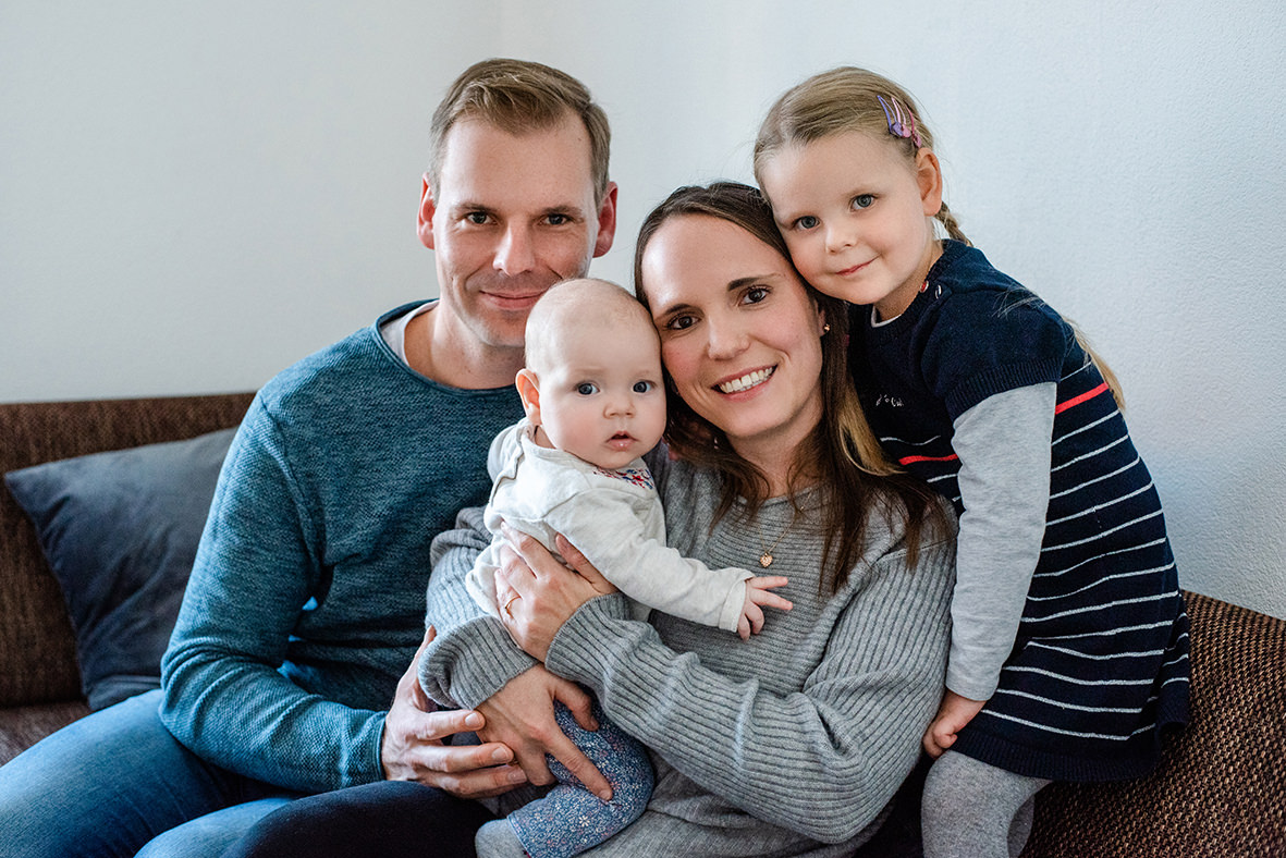 Kinderfotos & Familienfotos in Leipzig, Markkleeberg und Borna, Familienshooting zuhause im Winter