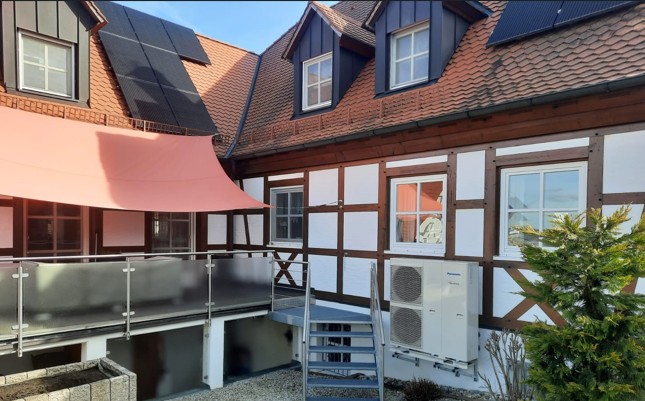 Panasonic Wärmepumpe und Dach-PV-Anlage