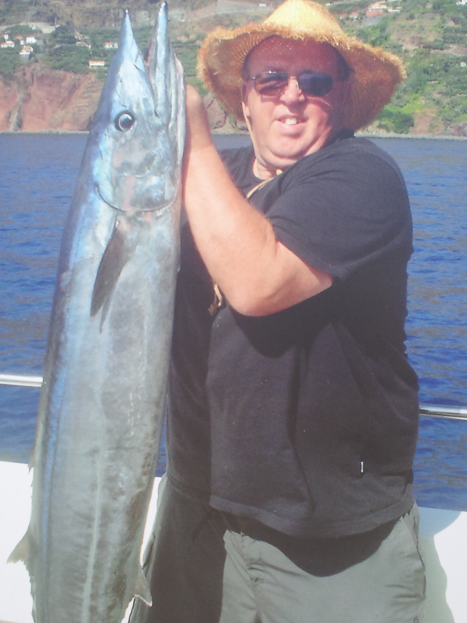 helmut złapał dużą rybe, Duża ryba z cyklu moje Karaiby