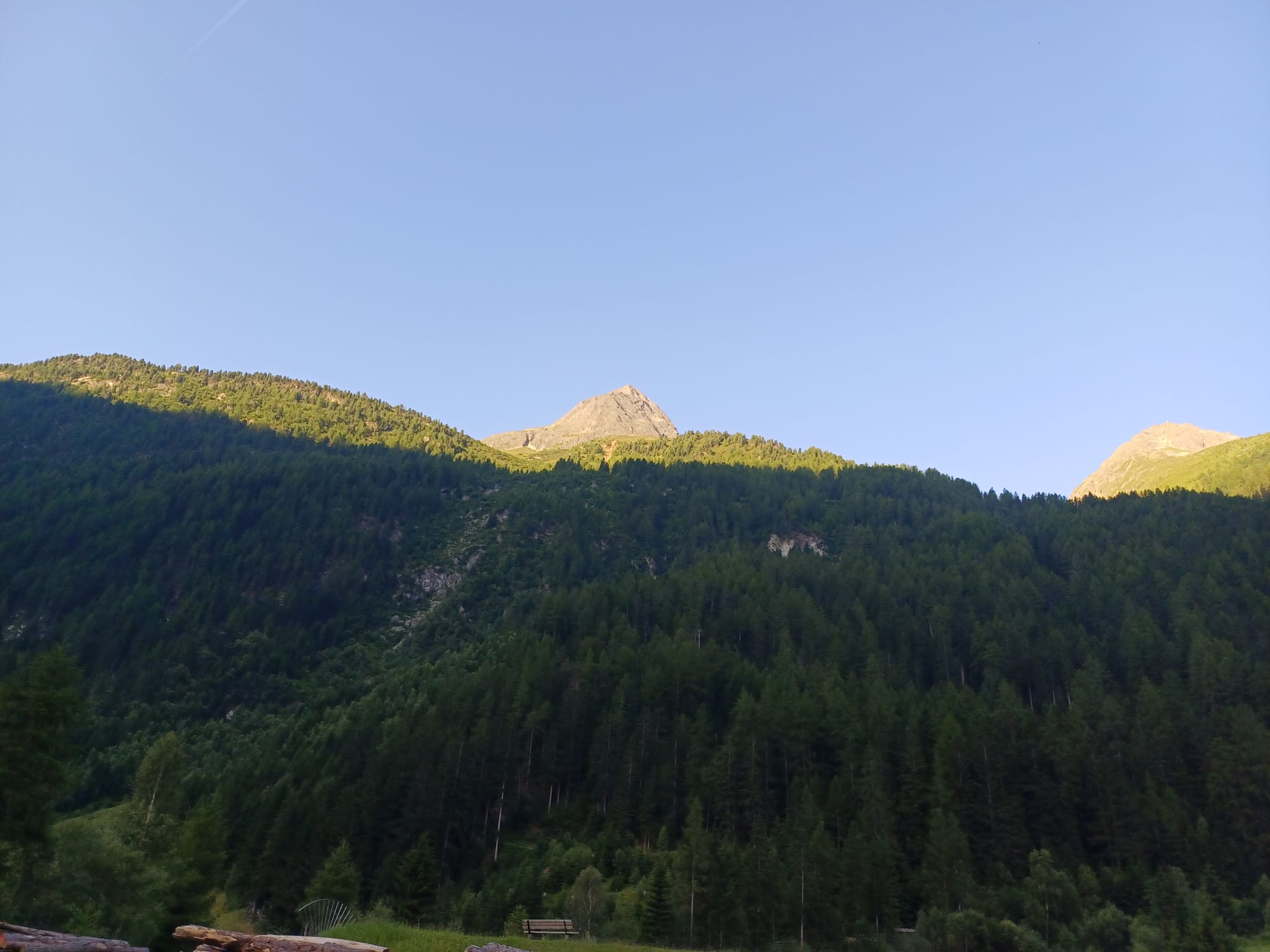 Den Äußeren Hahlkogel sieht man schon vom Parkplatz aus