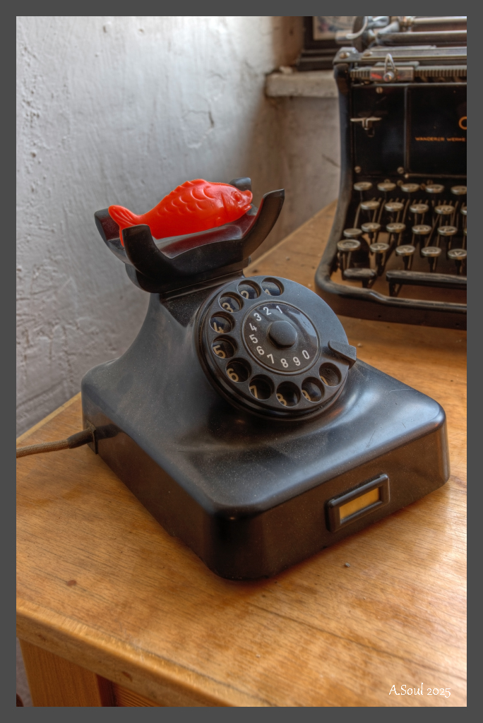 Hotline
