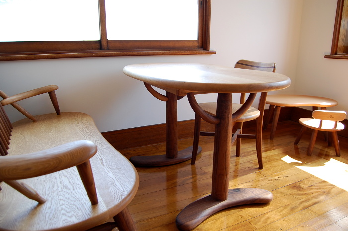 書斎で使う豆型テーブルのセット（小田原市・Ｉ様邸）