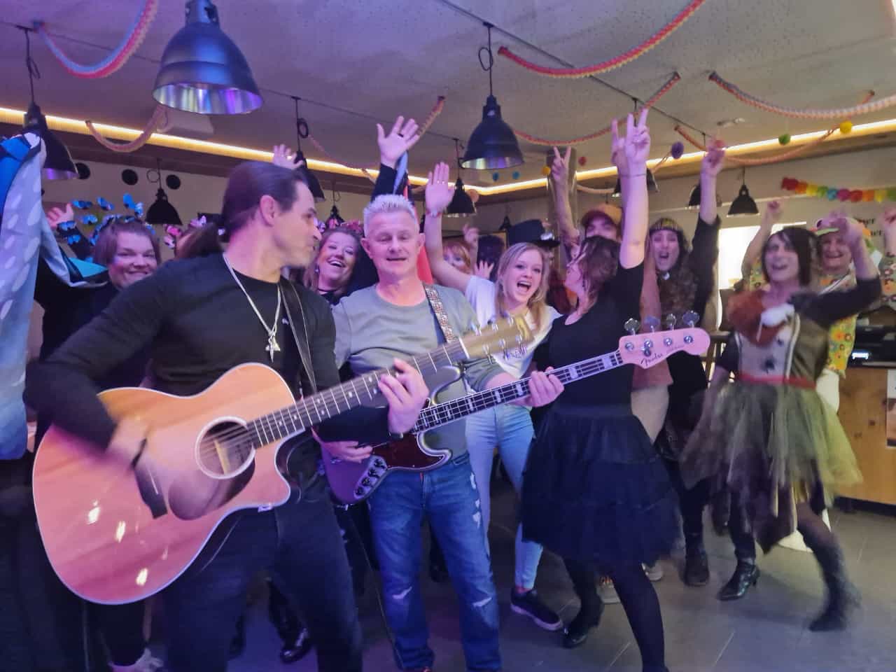 SKY beim Rundklang Feldkirch im Barometer Sky Rock Pop Band Rankweil