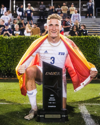 Vídeo resumen de Carlos Scheckermann en su temporada en USA