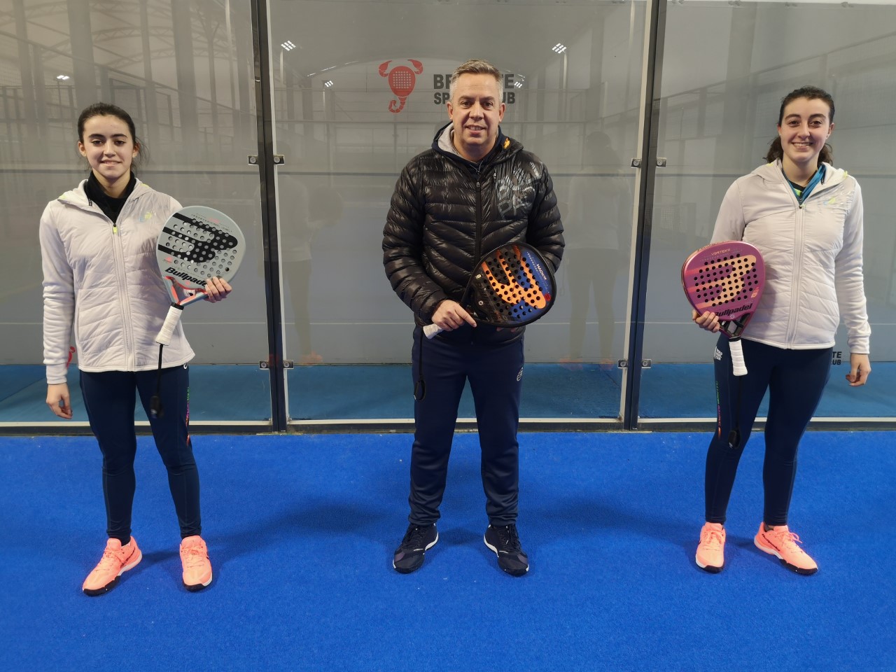 Claudia Fernández y Marta Arellano fichan por Bullpadel
