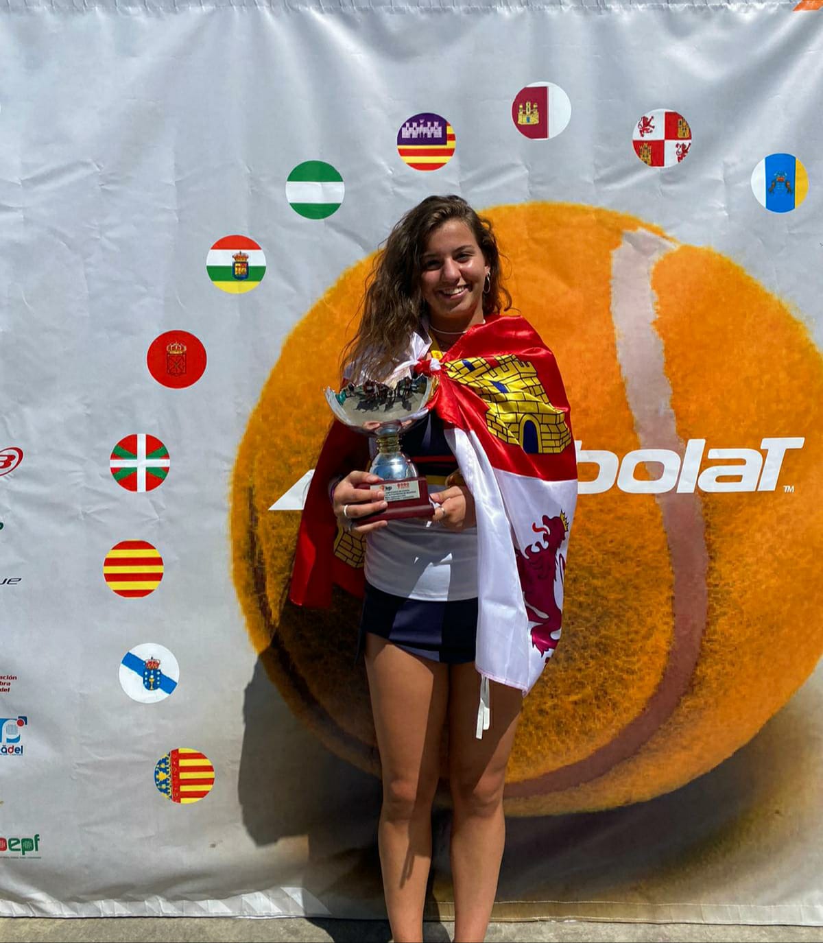 Lucía Rodríguez, campeona de España de padel