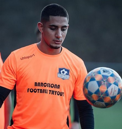 Gibran Haj Yousef, jugador de los tryouts, jugando en 1ª división