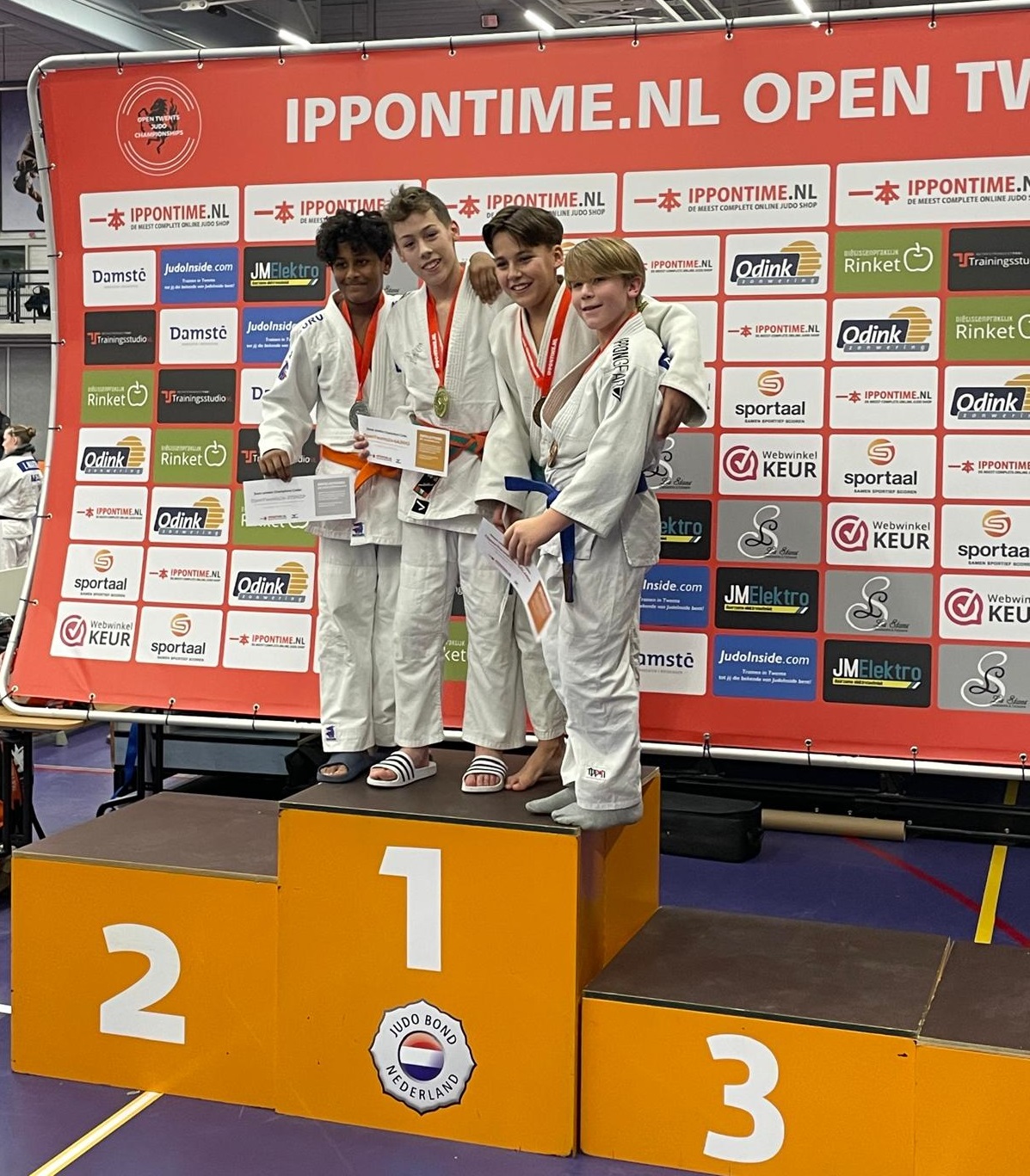 Aaron Schulz triumphiert in Enschede