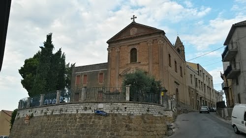 Prospetto Chiesa Santissimo Crocifisso 