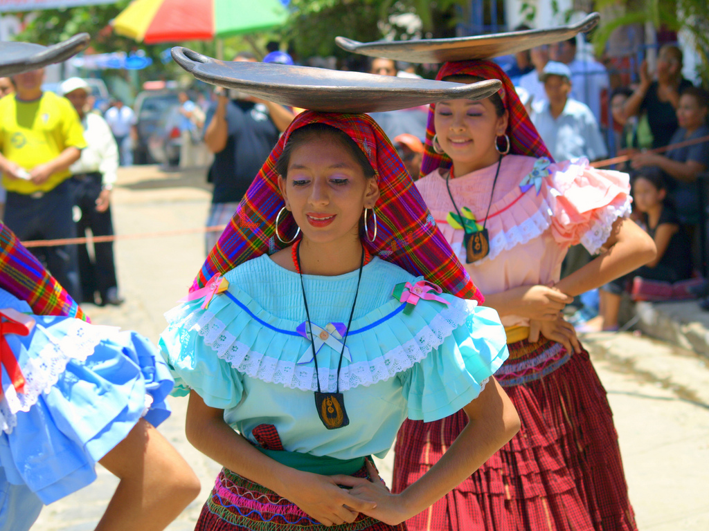 Danza Folklorica de El Salvador.