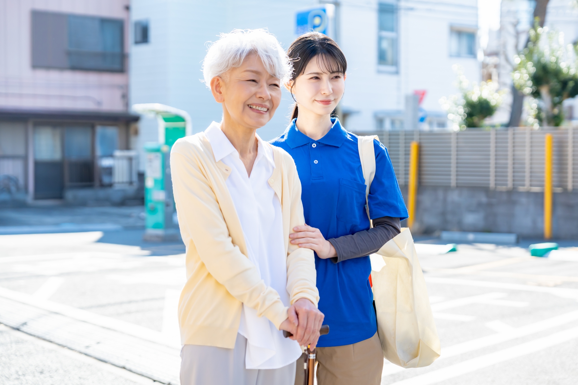生活保護のQ＆A（生活保護の申請は一人で行くべきか専門家と行くべきか）