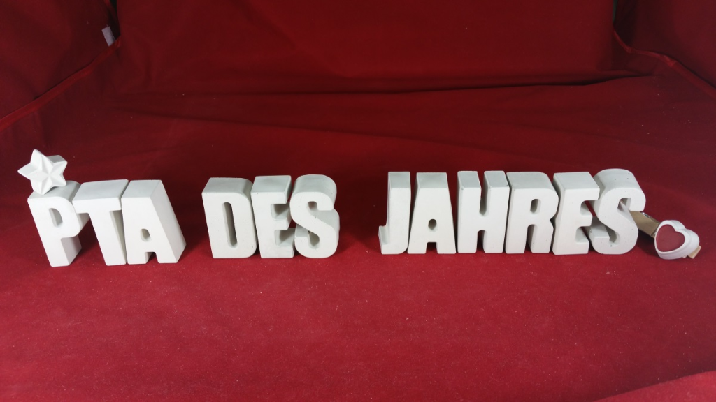 Beton Steinguss Buchstaben 3D Deko Namen KATJA als Geschenk verpackt! Beton Steinguss Buchstaben 3D Deko Namen KATJA als Geschenk verpackt!