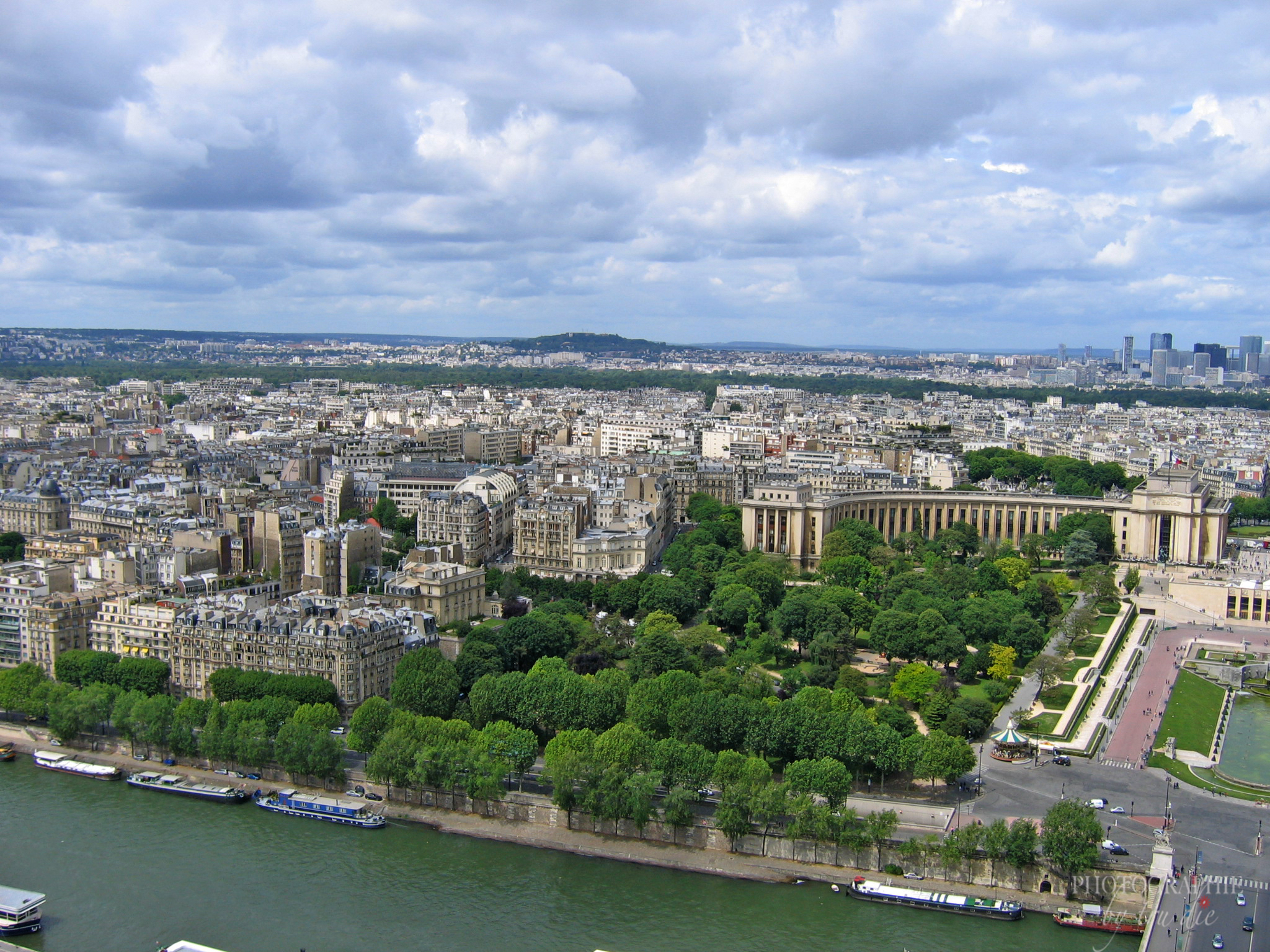 Bild: Ausblick vom Eiffelturm Paris 