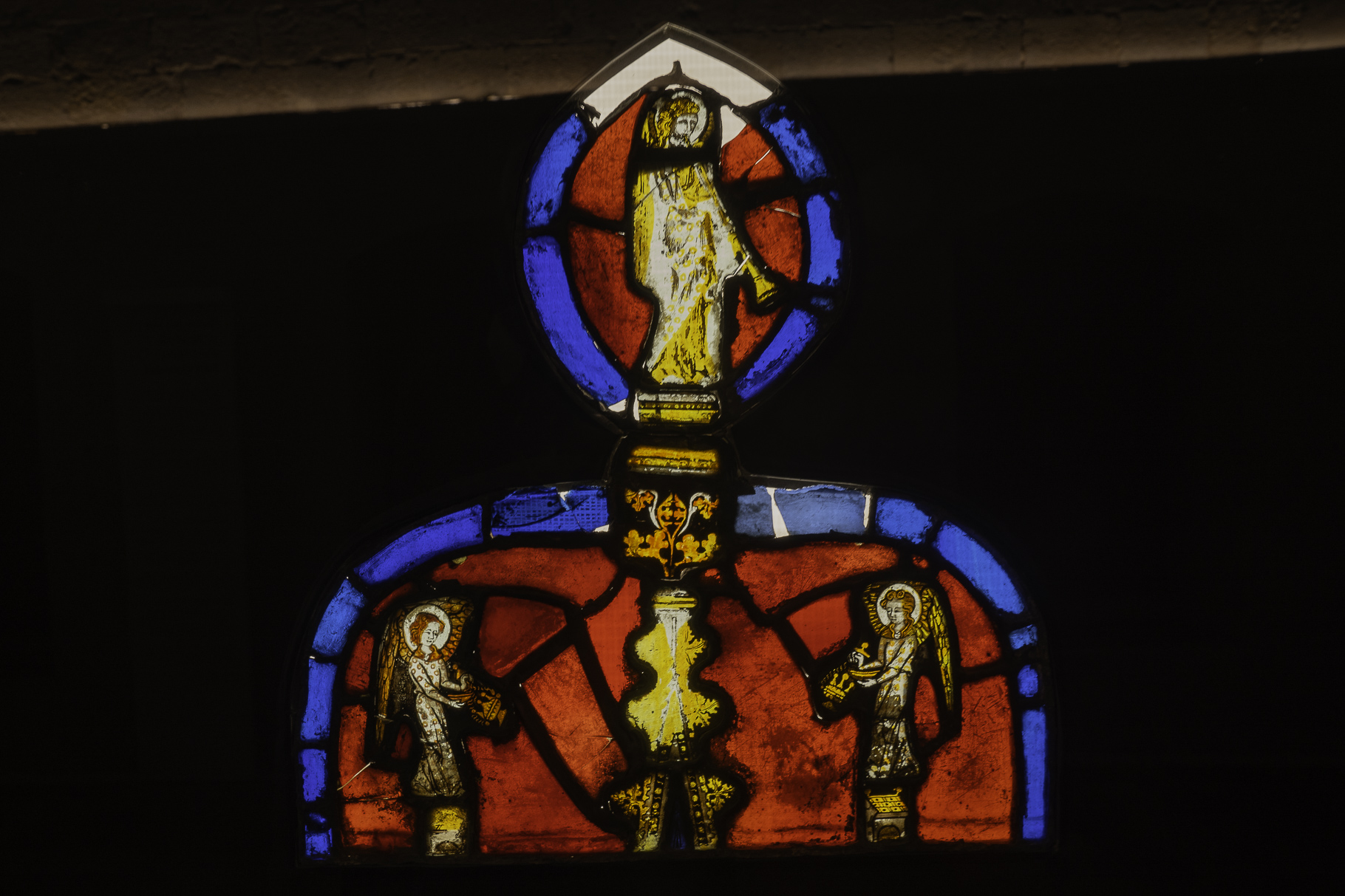 Bild: alte Kirchenfenster im Museum der Catedral Santa Maria de Girona 