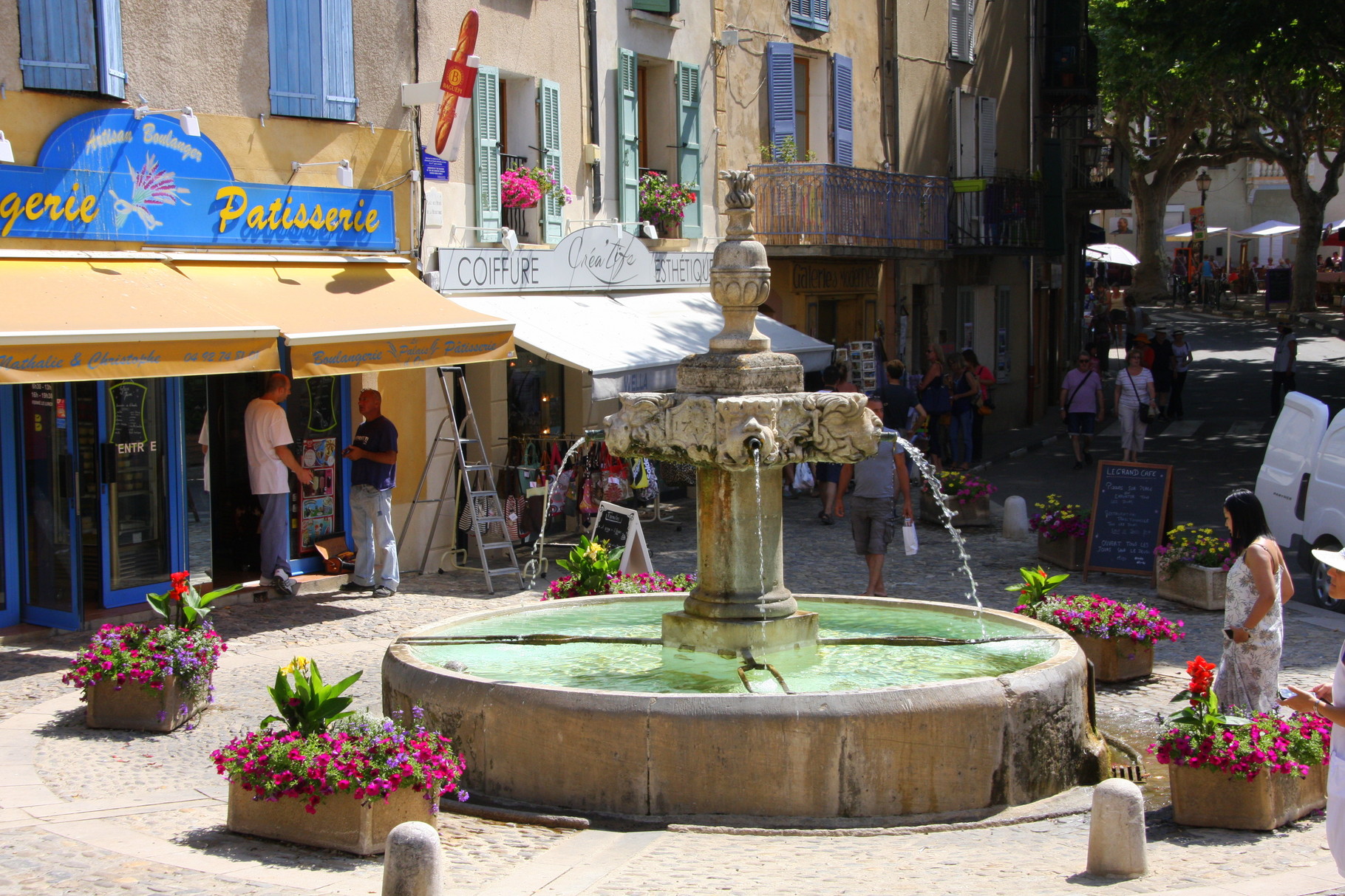 Bild: Fontaine in Valensole