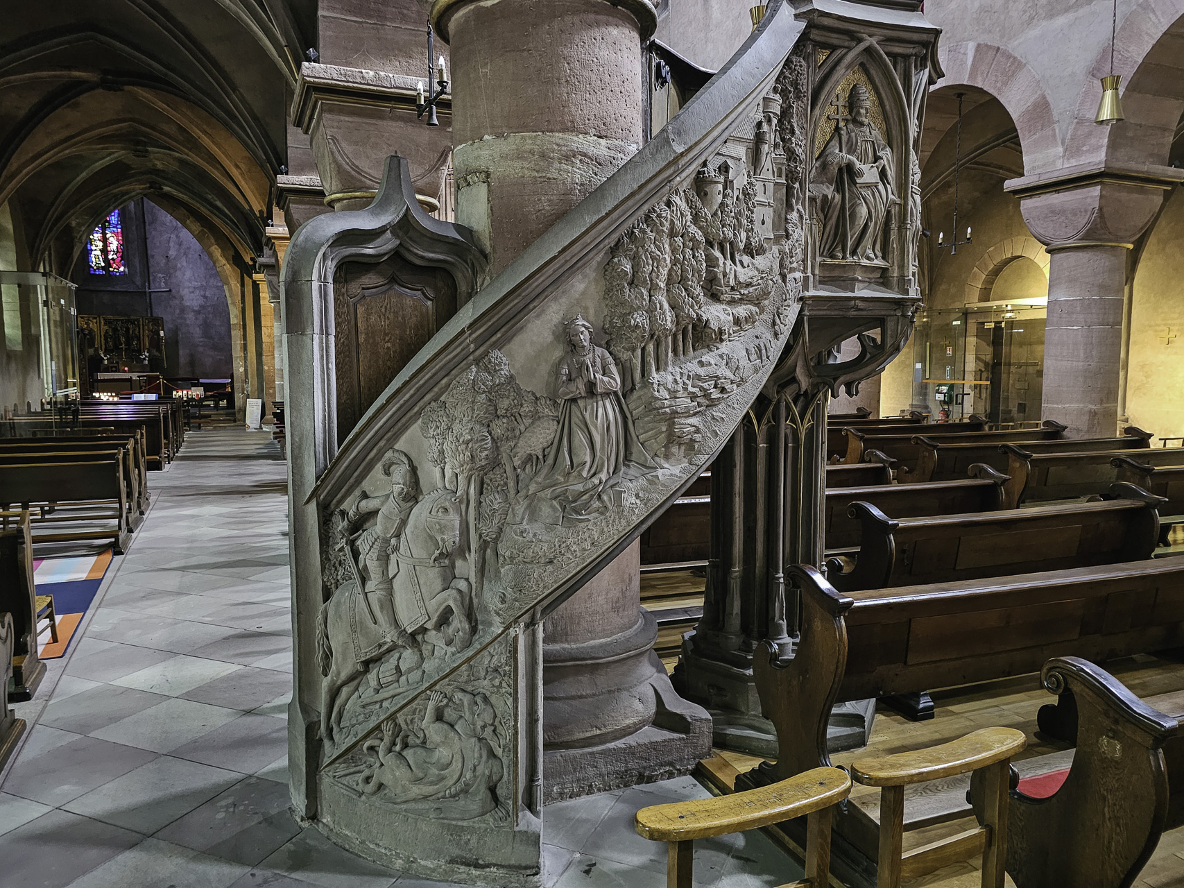 Bild: Treppenaufgang zur Kanzel in der Église Saint-Georges in Haguenau