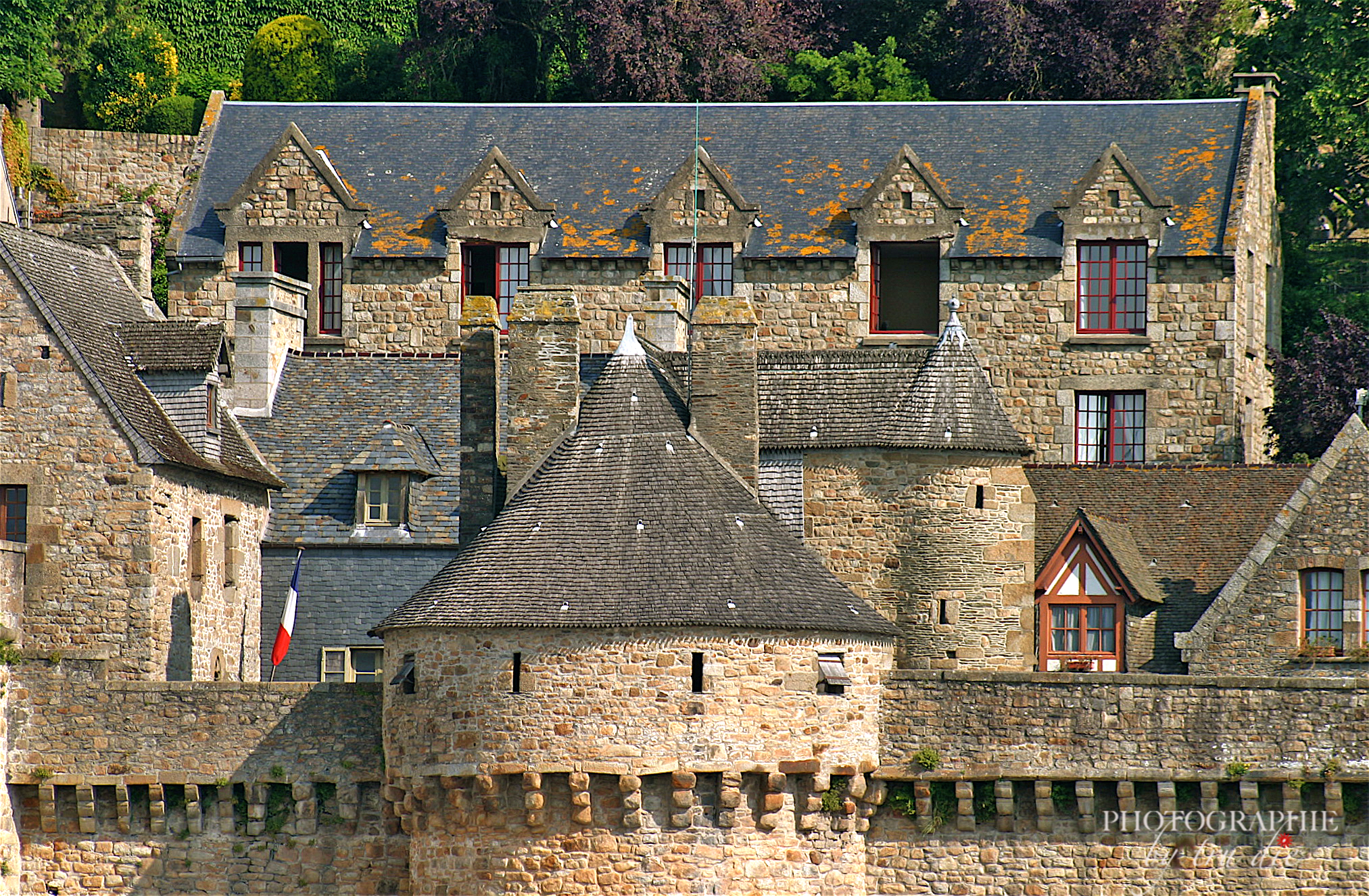 Bild: Ausblicke in den Straßen von Mont-Saint-Michel