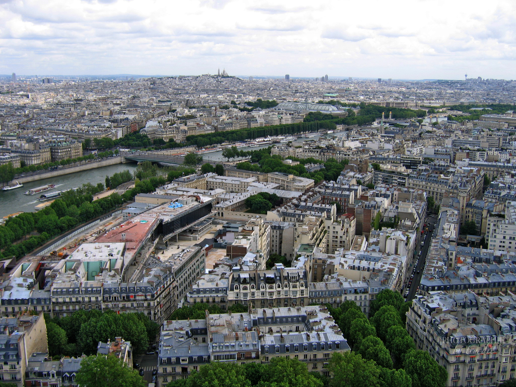 Bild: Ausblick vom Eiffelturm Paris 