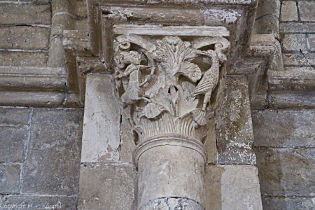 Bild: Kapitelle in der Basilika Sainte Marie Madeleine in Vézelay  